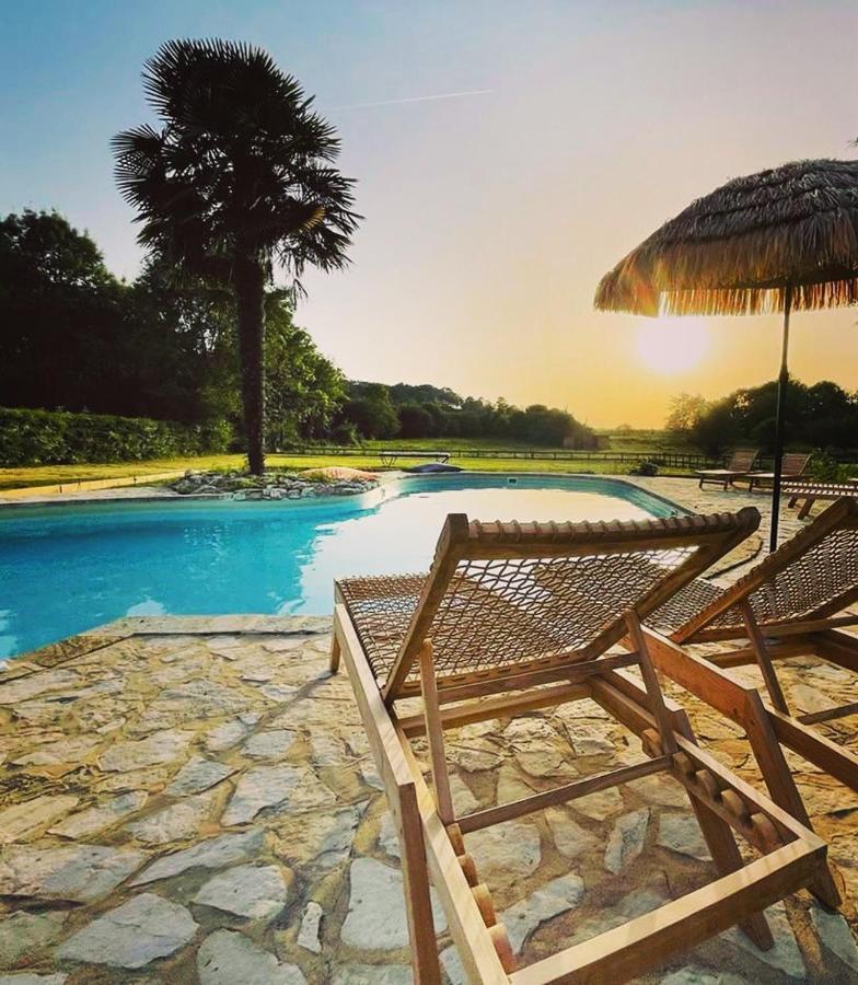 Bed and Breakfast La Vigne D'Or Teuillac Exterior foto