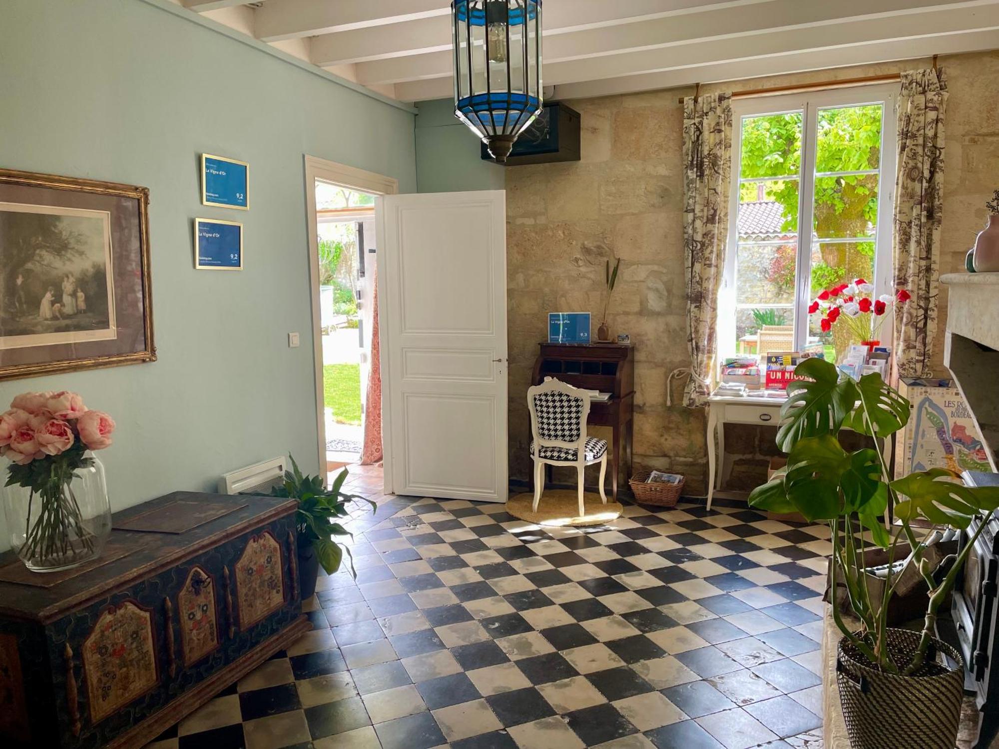 Bed and Breakfast La Vigne D'Or Teuillac Exterior foto